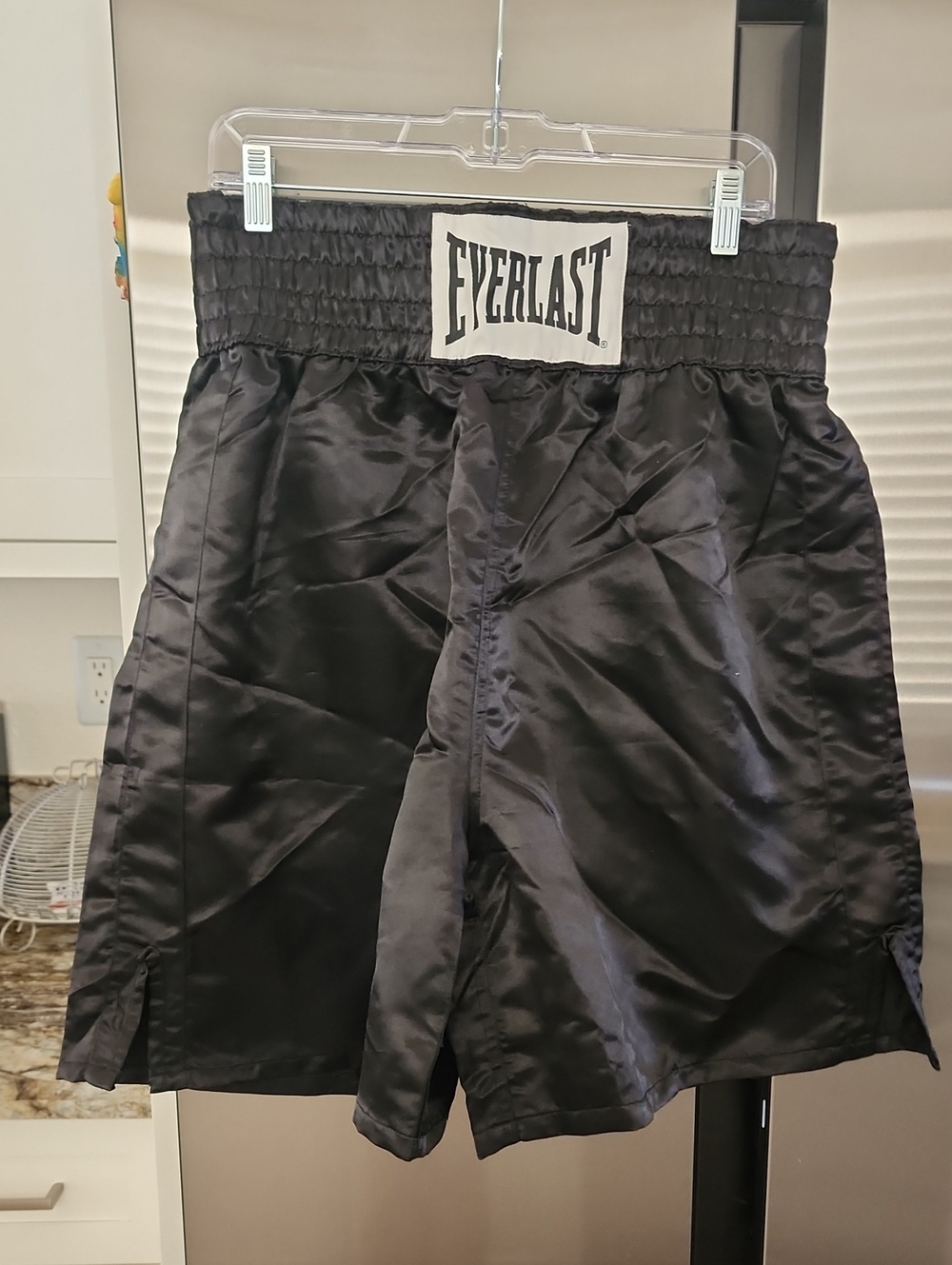 Everlast Boxing Shorts.size XL NWOT